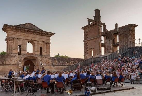 Photo de Château de la Tour d'Aigues
