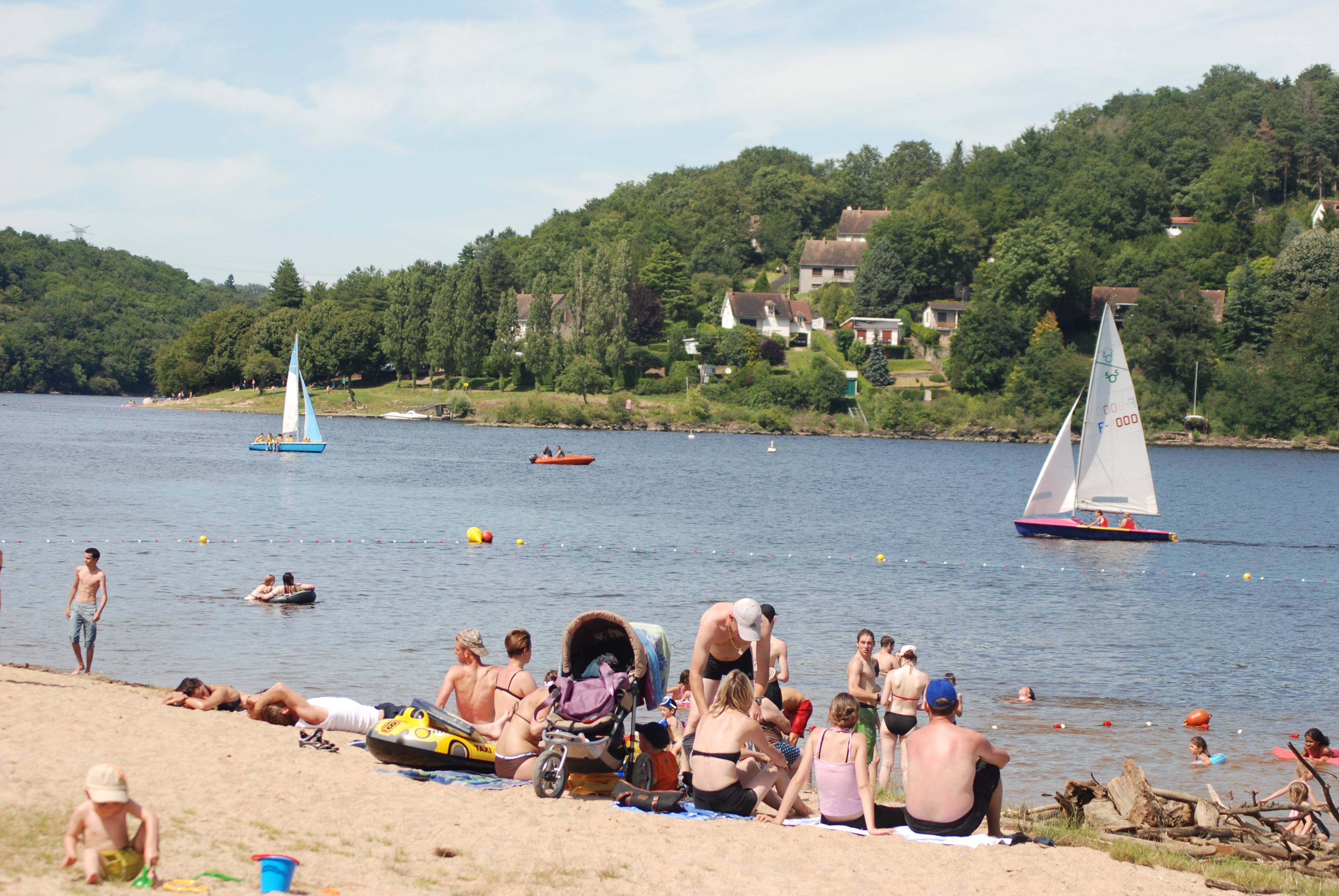 Photo de Plage de Chambon