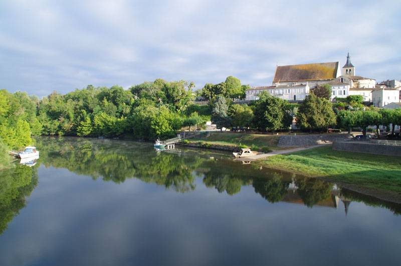 Photo de Abbatiale Notre-Dame de Guîtres