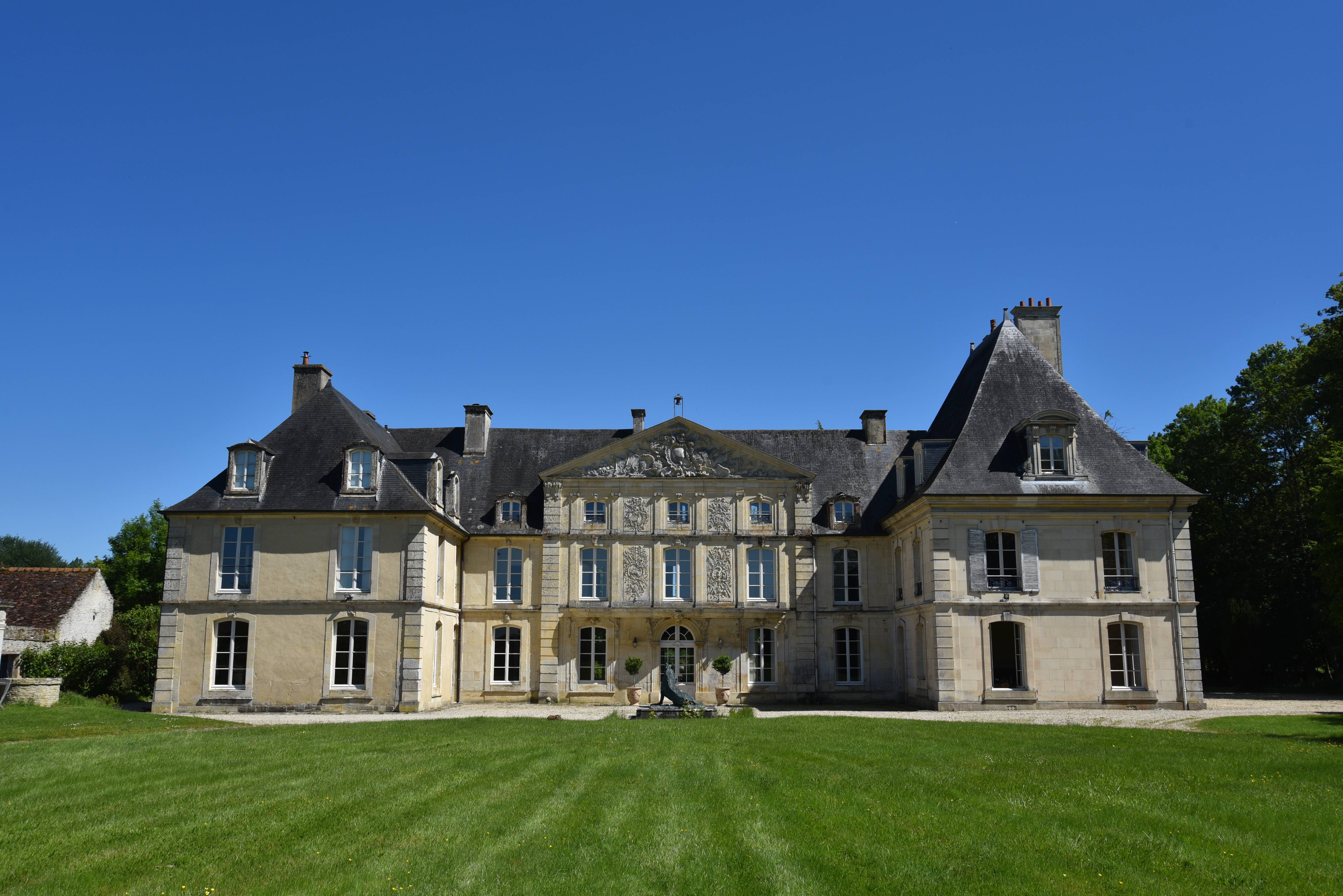 Photo de Le chateau de Cesny-aux-Vignes