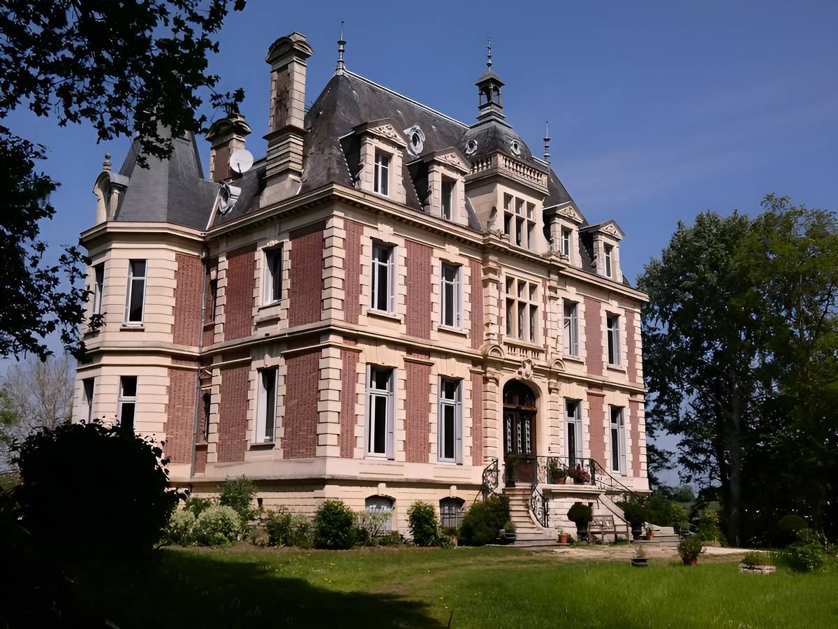 Photo de Château de Hiéville