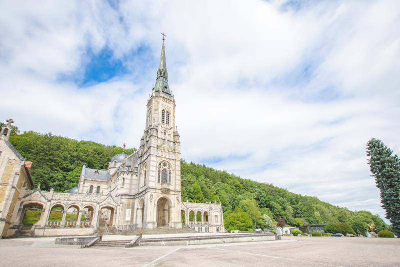 Photo de Basilique Sainte-Jeanne d'Arc