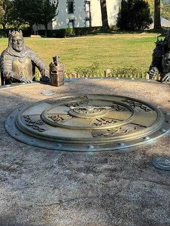 Les Chevaliers De La Table Ronde